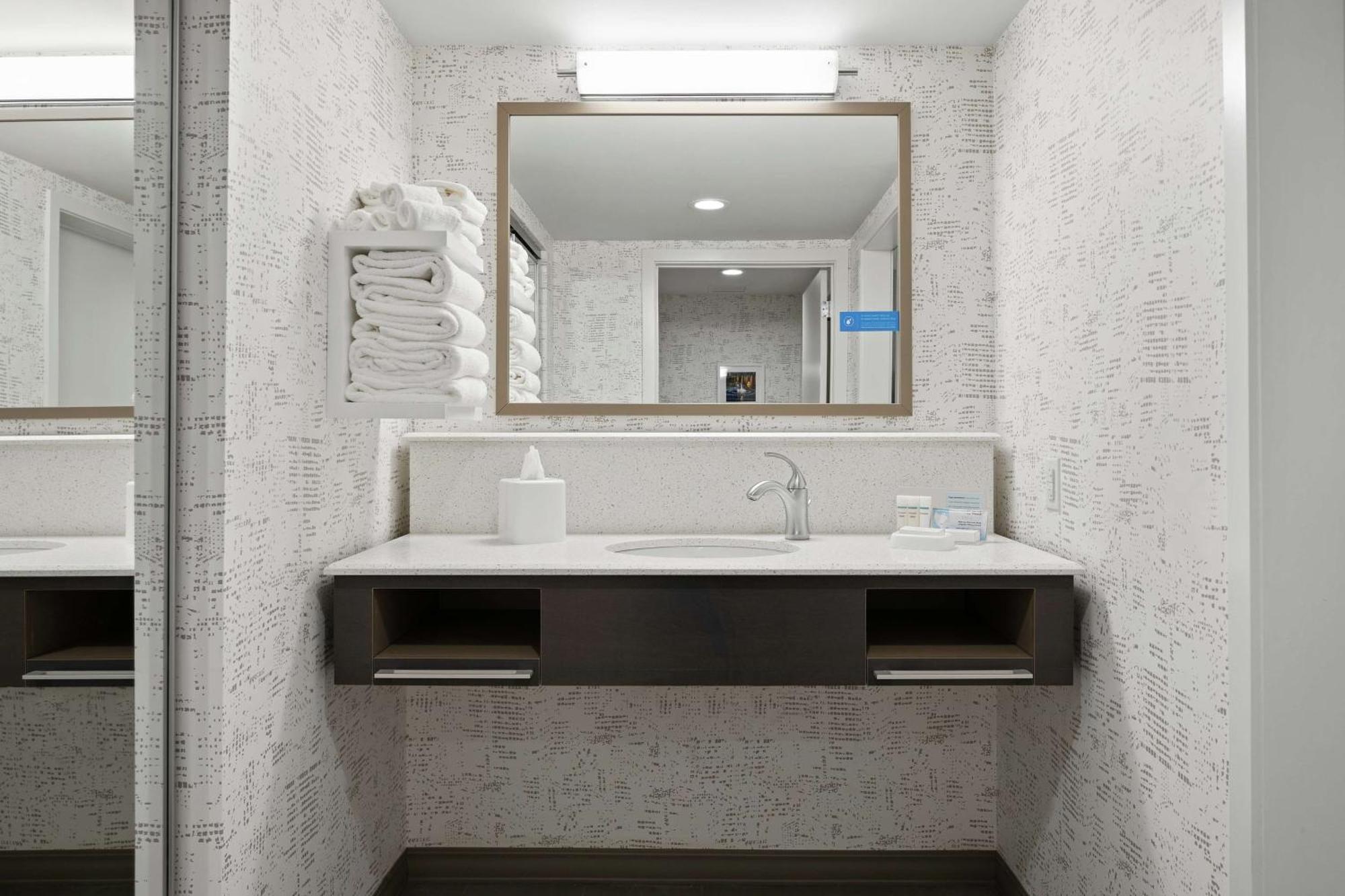 Hampton Inn & Suites Cranberry Township/Mars Exteriör bild